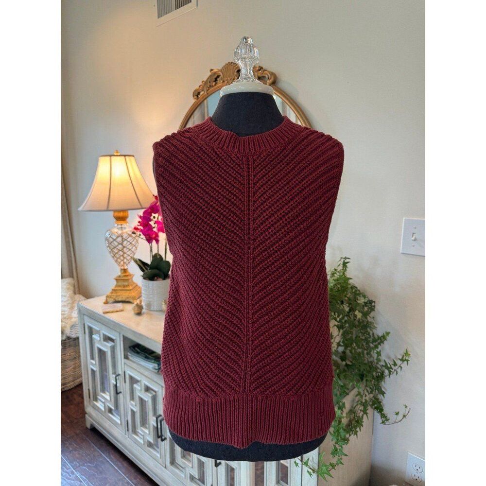 Rust sweater vest size small